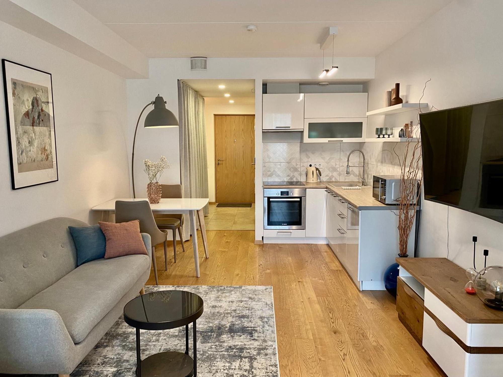 Cozy Home Apartment - Tallinn City Center Esterno foto